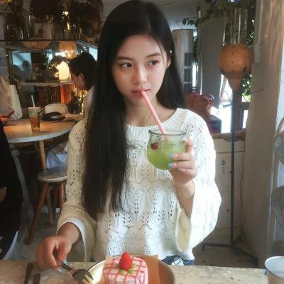 村主任和他的女友